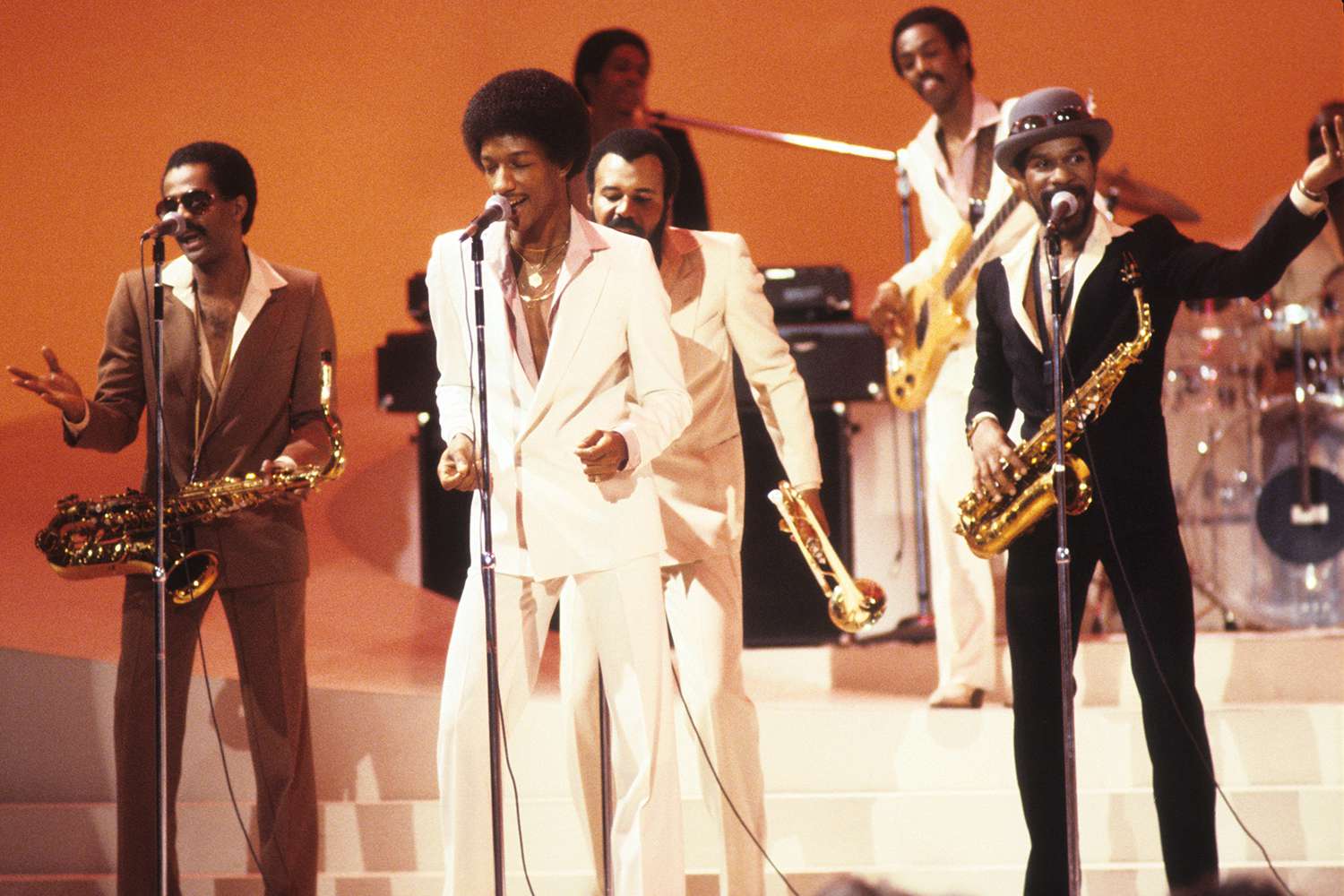 Kool & The Gang .::. Celebration