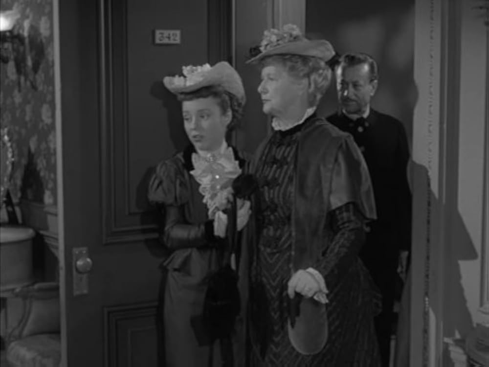 Alfred Hitchcock Presents: Review: Into Thin Air
